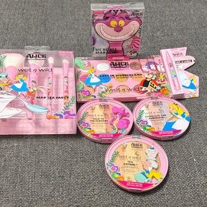 Wet n Wild Wonderland Collection Pink Fantasy Makeup Set.